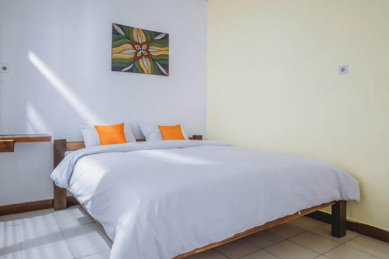Nafisa Homestay Syariah Near Jatim Park 3 Batu Mitra Reddoorz 玛琅 外观 照片