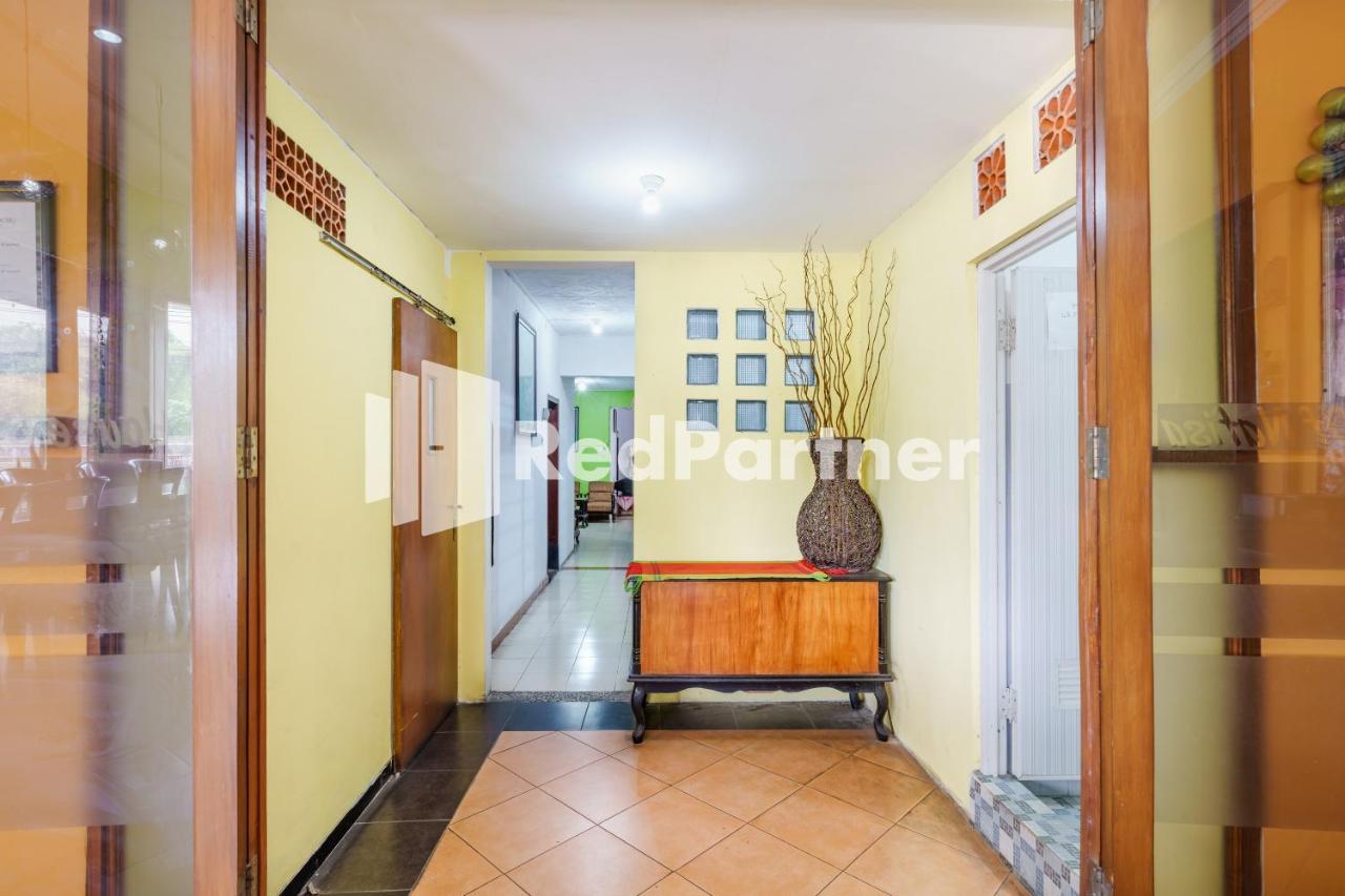 Nafisa Homestay Syariah Near Jatim Park 3 Batu Mitra Reddoorz 玛琅 外观 照片