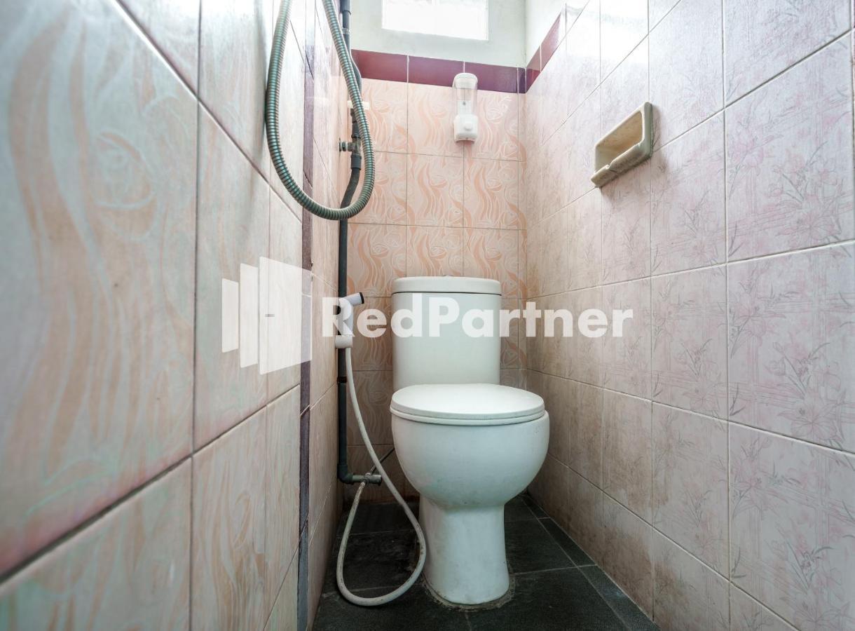 Nafisa Homestay Syariah Near Jatim Park 3 Batu Mitra Reddoorz 玛琅 外观 照片