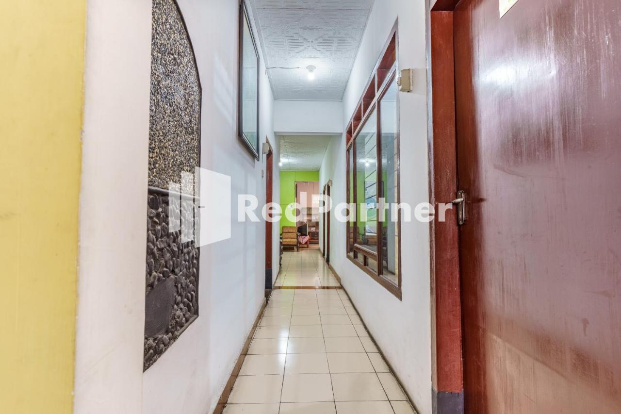 Nafisa Homestay Syariah Near Jatim Park 3 Batu Mitra Reddoorz 玛琅 外观 照片