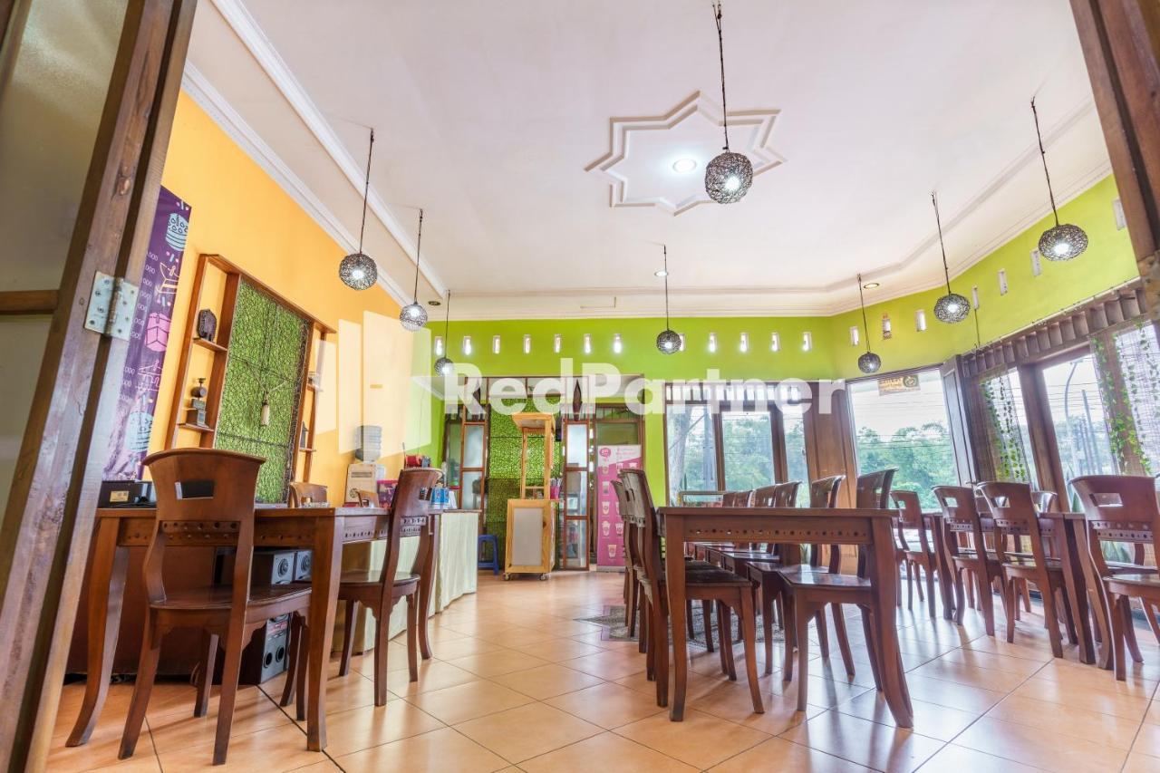 Nafisa Homestay Syariah Near Jatim Park 3 Batu Mitra Reddoorz 玛琅 外观 照片